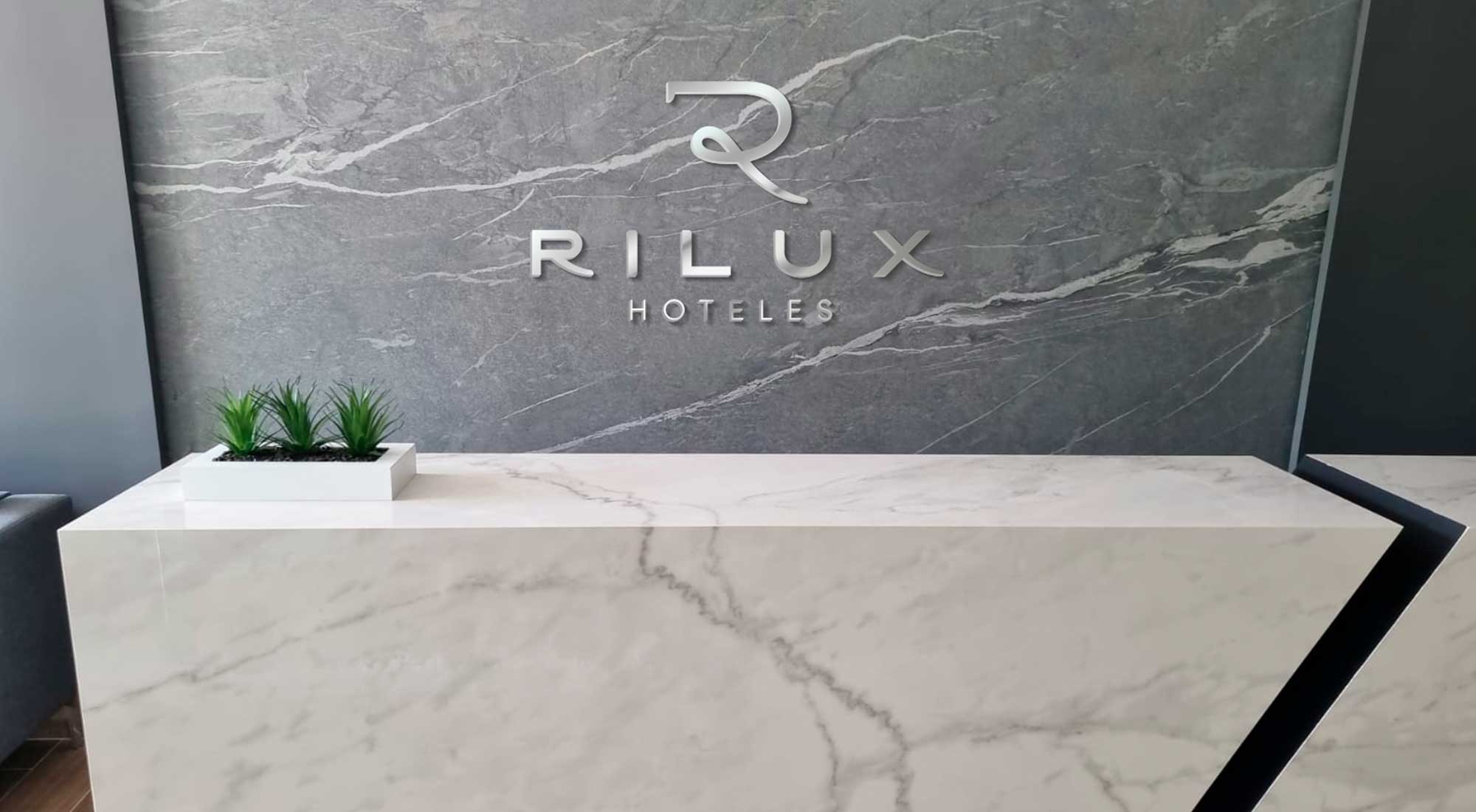 Recepcion - Diseño de marca de hotel RILUX - MAD Agencia de Branding Colombia